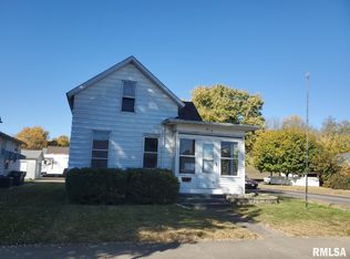 622 N 4th St, Clinton, IA 52732