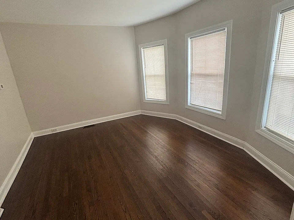 31 Freeman St #1