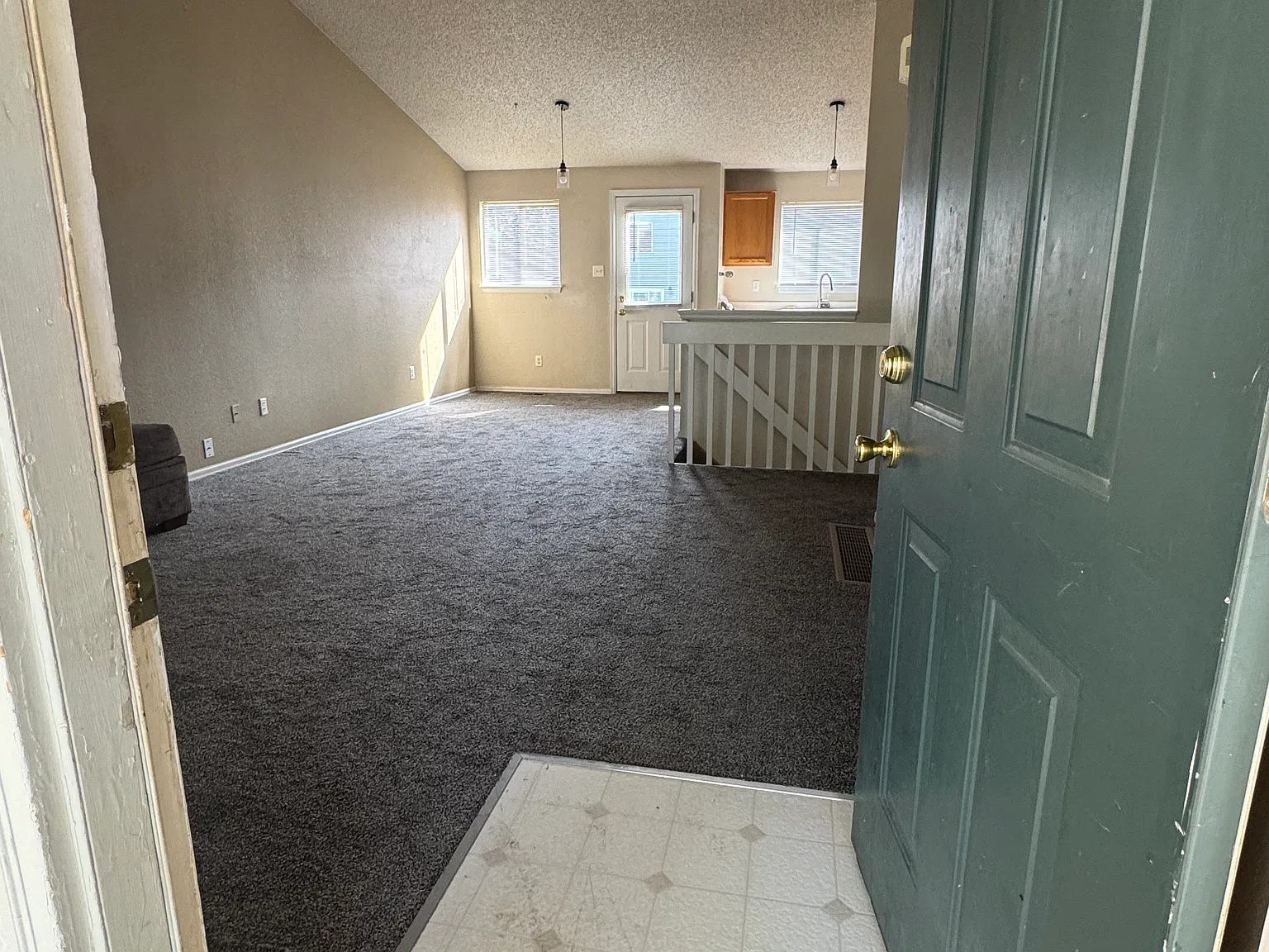 3 bed, 1500 sqft, $2,350 — Photo 4