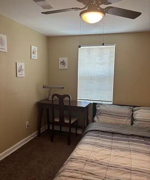 2215 Hollywood Ave — Photo 12