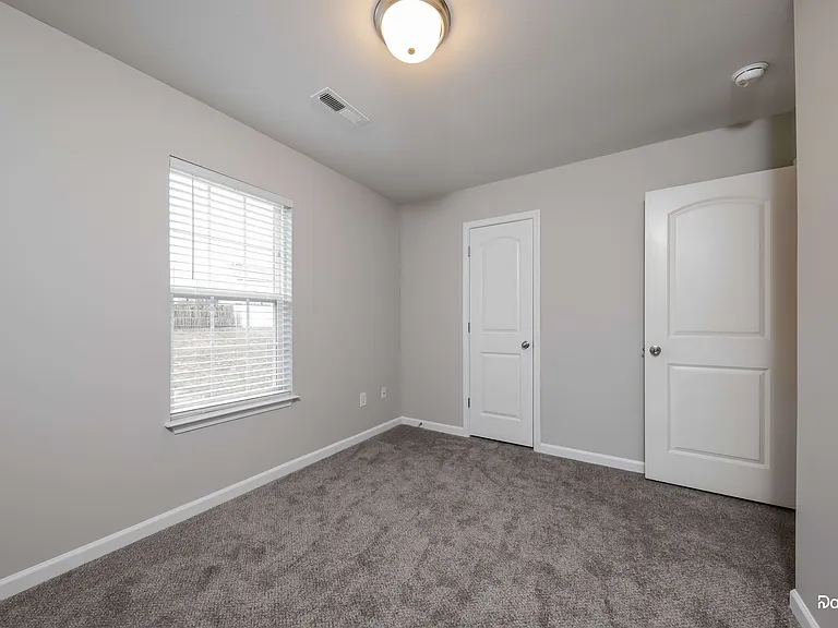658 Switchback Ct — Photo 13