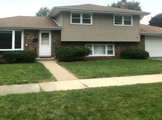 6902 W 107th Pl, Worth, IL