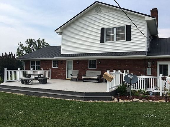 3rd image of 68 Porterbrook Ln
