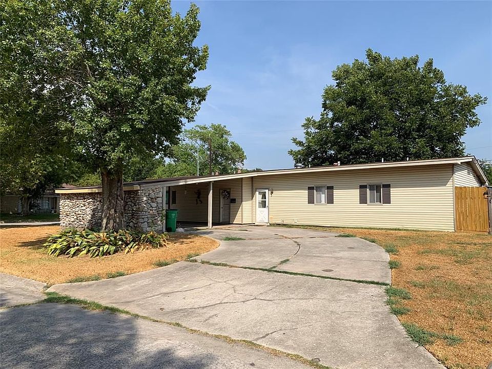 1st image of 2301 Camelia Cir