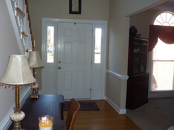 2-Story Foyer