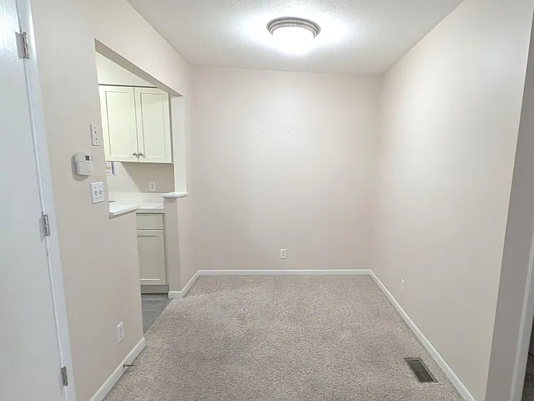 17554 Parkwood Dr #D — Photo 7