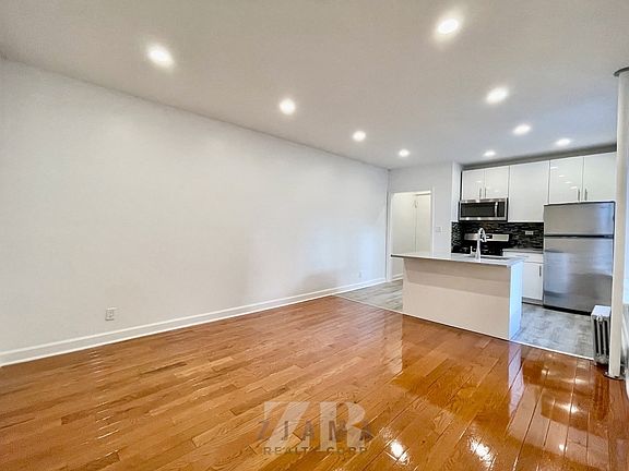 3rd image of 543 E 21st St APT E2