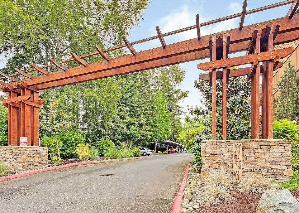 1st image of 8250 126th Ave NE #1E