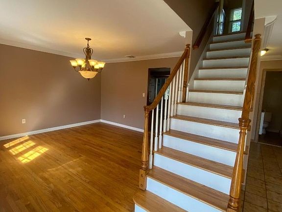5th image of 30 Burnett Pl