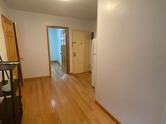 3rd image of 59 Mott St #5RB