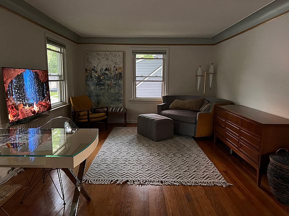 5th image of 3023 Gardner Ave #F-2