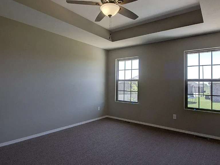 496 W Grace St — Photo 5