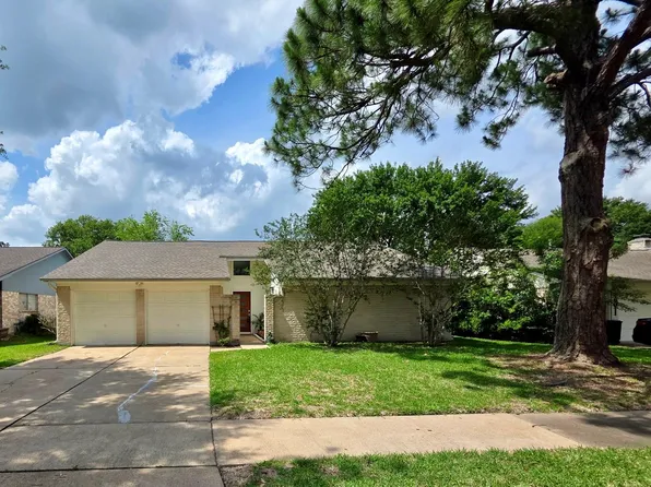16007 Mill Point Dr, Houston, TX 77059