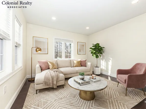 44 Caldwell Rd #52, Waltham, MA 02453