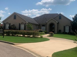 2839 Orchid Ln, Tupelo, MS 38801
