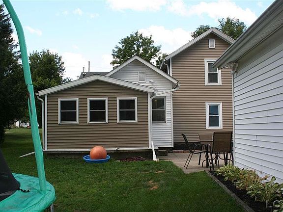 4th image of 207 Jipson St