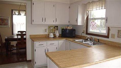 2nd image of 2724 Mineral Point Ave