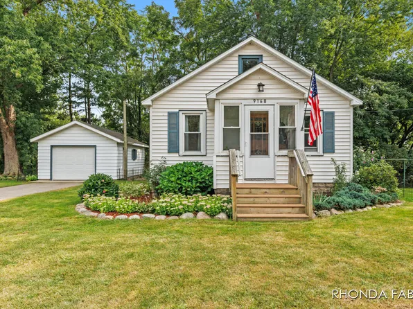 9168 Adams St, Zeeland, MI 49464