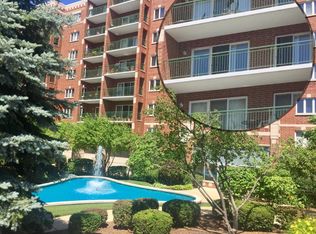 650 S River Rd #2-311, Des Plaines, IL 60016