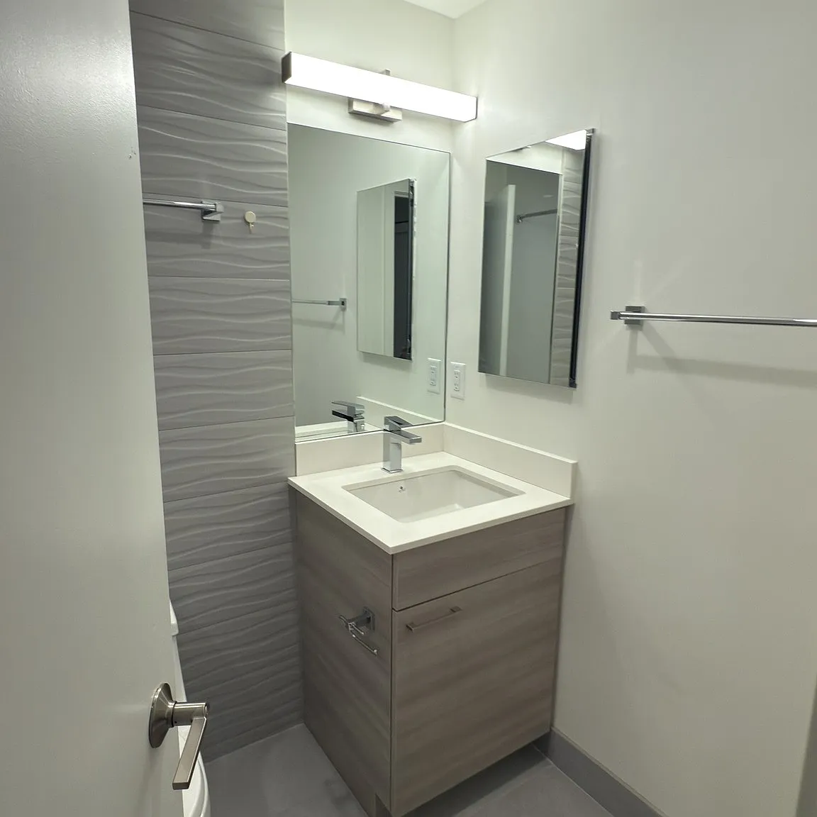 2 bed, 2.0 bath, $4,400 — Photo 3