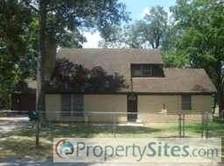 732 E Mill St, Bellville, TX 77418