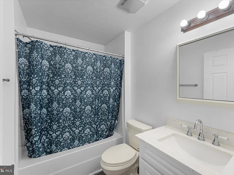 217 Bridgewater Dr — Photo 16