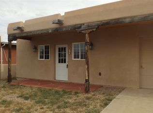 608 Sunset Rd, Taos, NM 87571