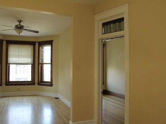3rd image of 3631 N Magnolia Ave #3