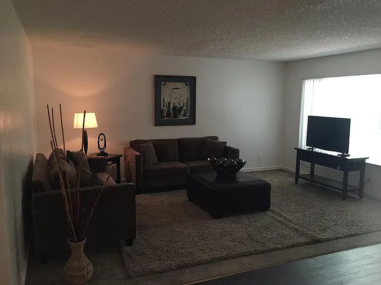 Ethan Terrace — Photo 13