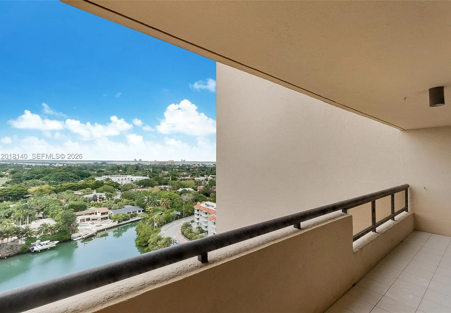 Club Atlantis Condo — Photo 1