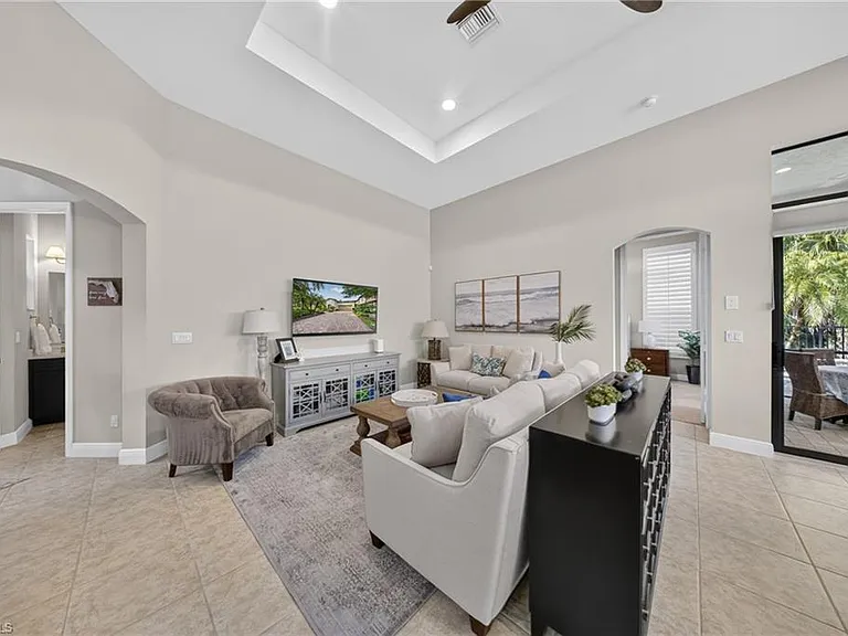 7890 Allende Ln — Photo 12