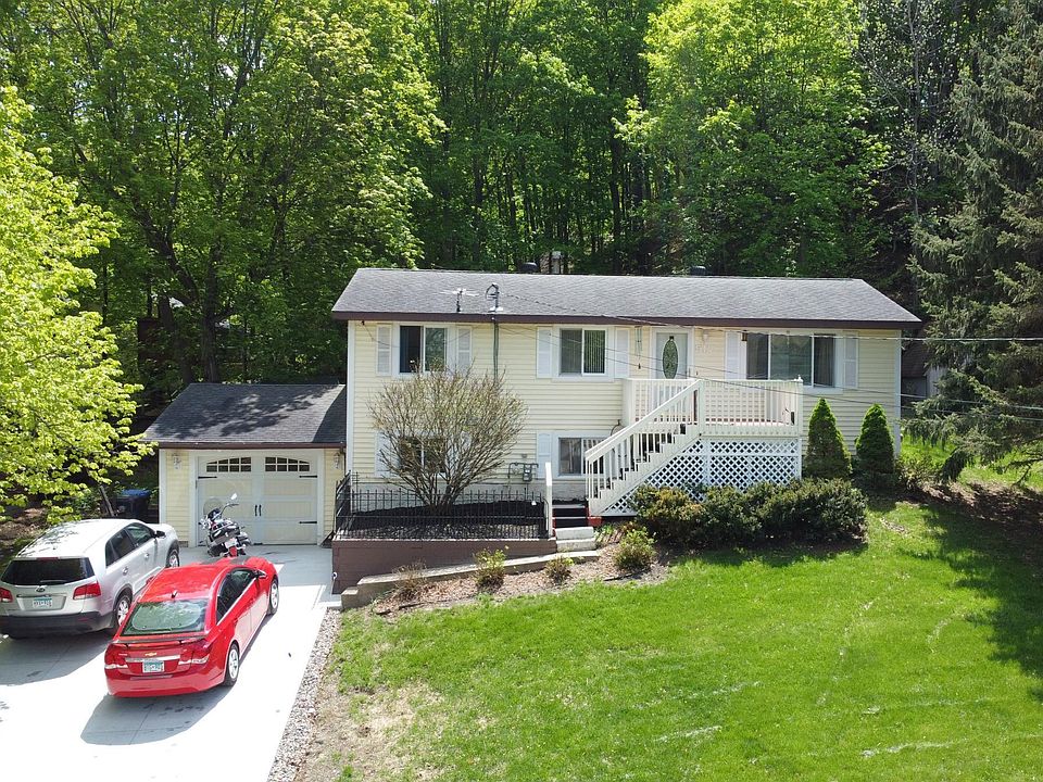 1st image of 517 Mill St E