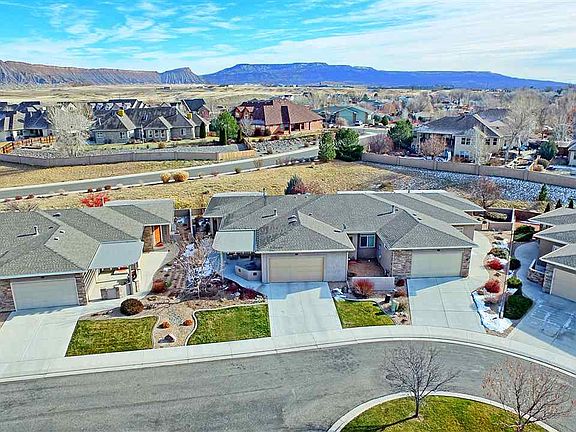 Aerial View of Summer Bend Court