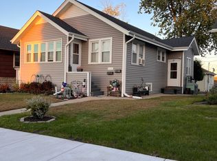 8629 Osborne Rd, Highland, IN 46322