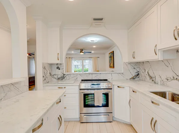 8638 Bella Vista Drive, Boca Raton, FL 33433
