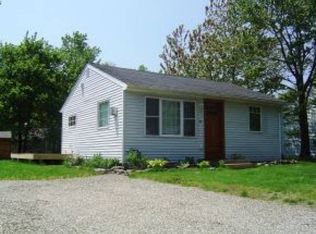 37 Mace Rd, Hampton, NH 03842