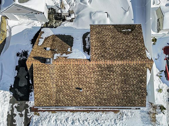 4th image of 90 Mountaindale Road