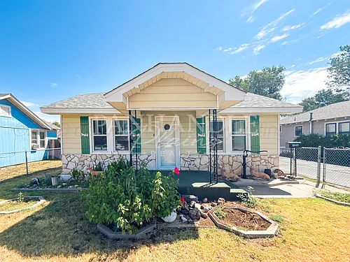 528 Hazel St Photo 1