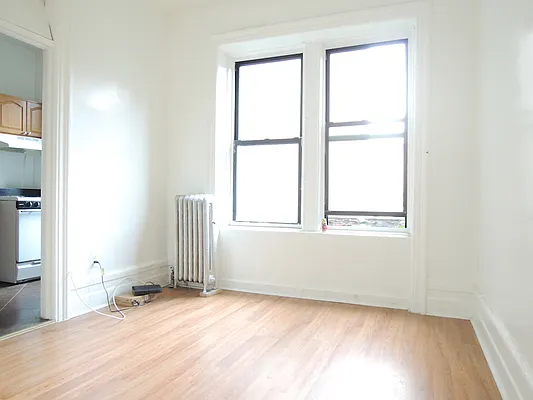 Rented by Triplemint | media 23