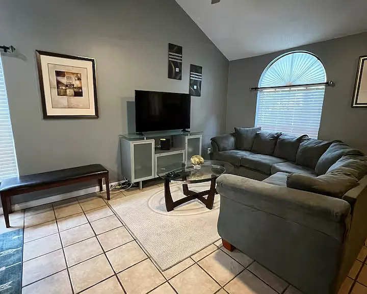 5485 Friarsway Dr — Photo 6