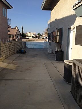 3rd image of 18244 Harbor Dr