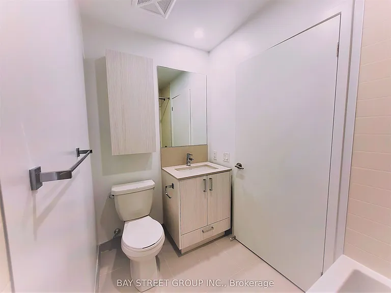 1787 Saint Clair Ave W #807 — Photo 10