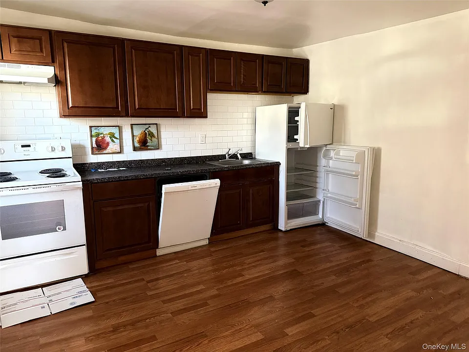 9 Kelly Hill Rd #2