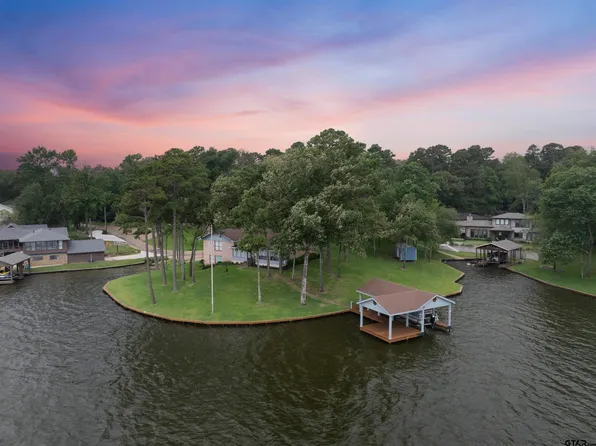 1107 King Lake Dr, Scroggins, TX 75480