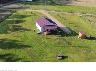 7 Irish Ln, Whitefield, ME 04353