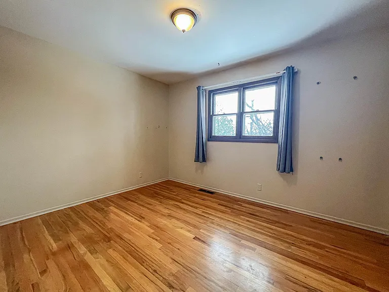 2929 Ridgecrest Dr — Photo 5