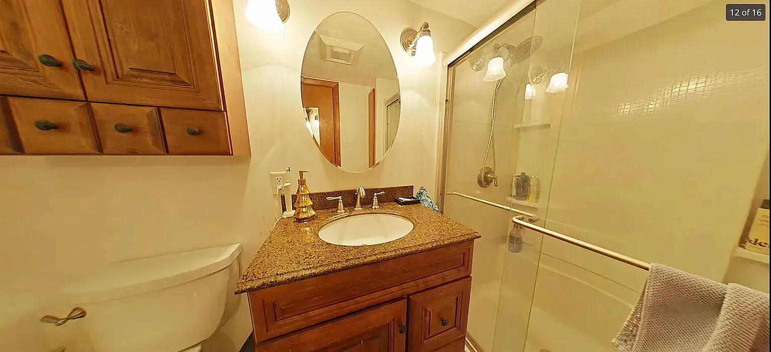 3 bed, 1200 sqft, $3,900 — Photo 2