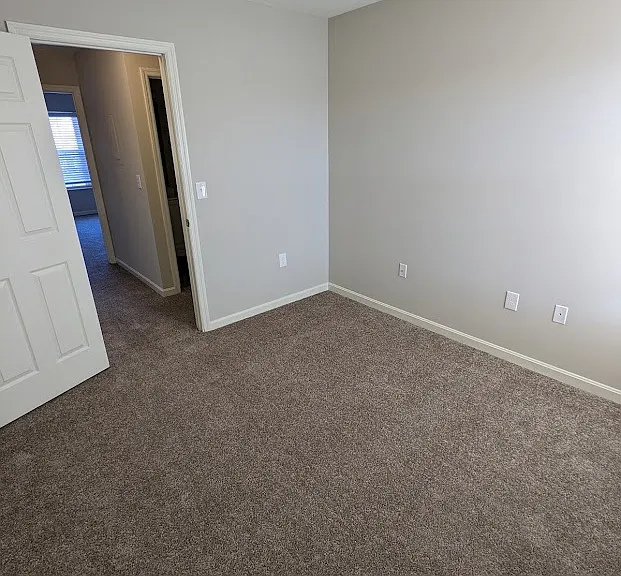 Spinnaker Cove Apartments — Photo 48