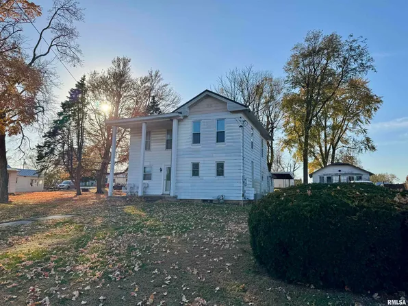 309 N Main St, Payson, IL 62360