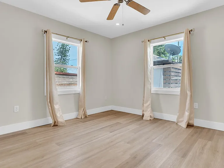 2906 W Nassau St — Photo 14